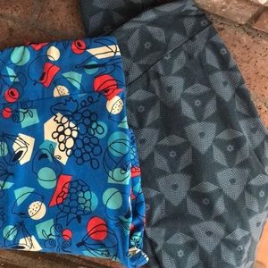 Set of 2 TC Lularoe leggings